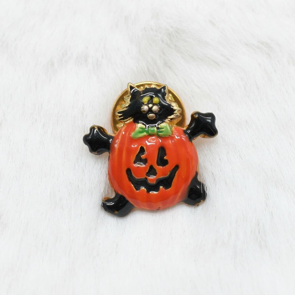 Vintage KC Halloween Black Cat in Jack O Lantern Costume Enamel Pin Brooch 90s